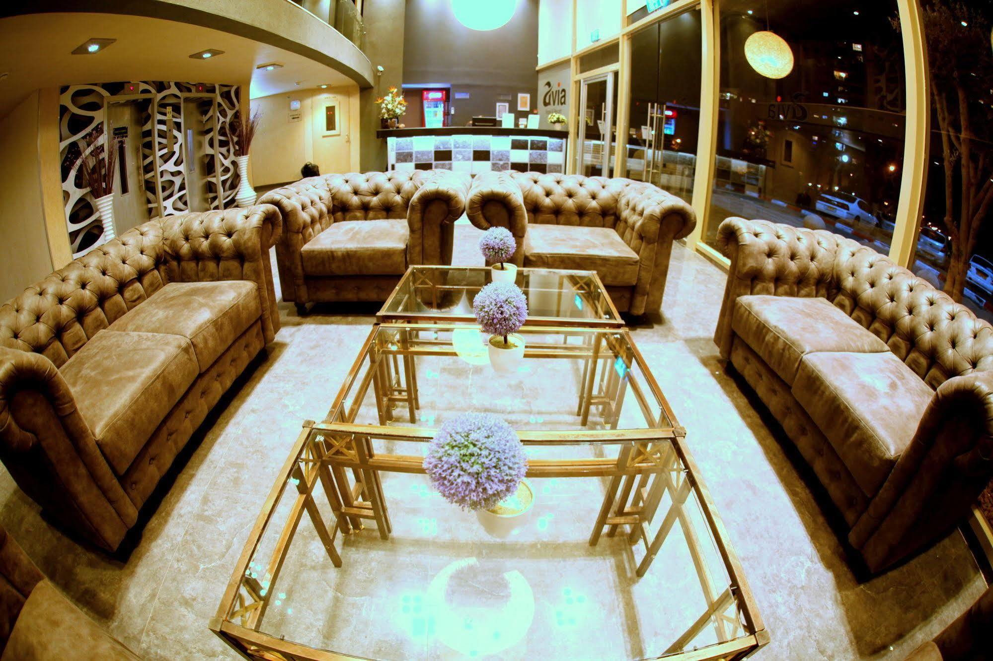 Avia Hotel & Resort Yehud-Monosson Екстер'єр фото